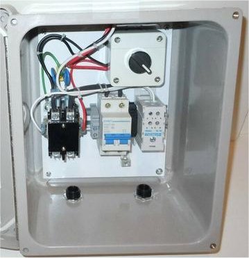 Lighting Control/Contactor Panel with Remote Standard Twist-lock Photocell Socket